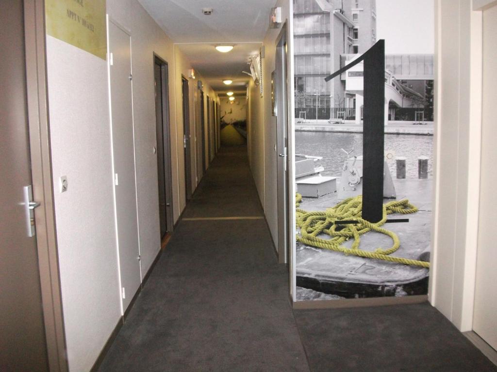 Sejours & Affaires Pantin Charles De Gaulle Aparthotel Δωμάτιο φωτογραφία