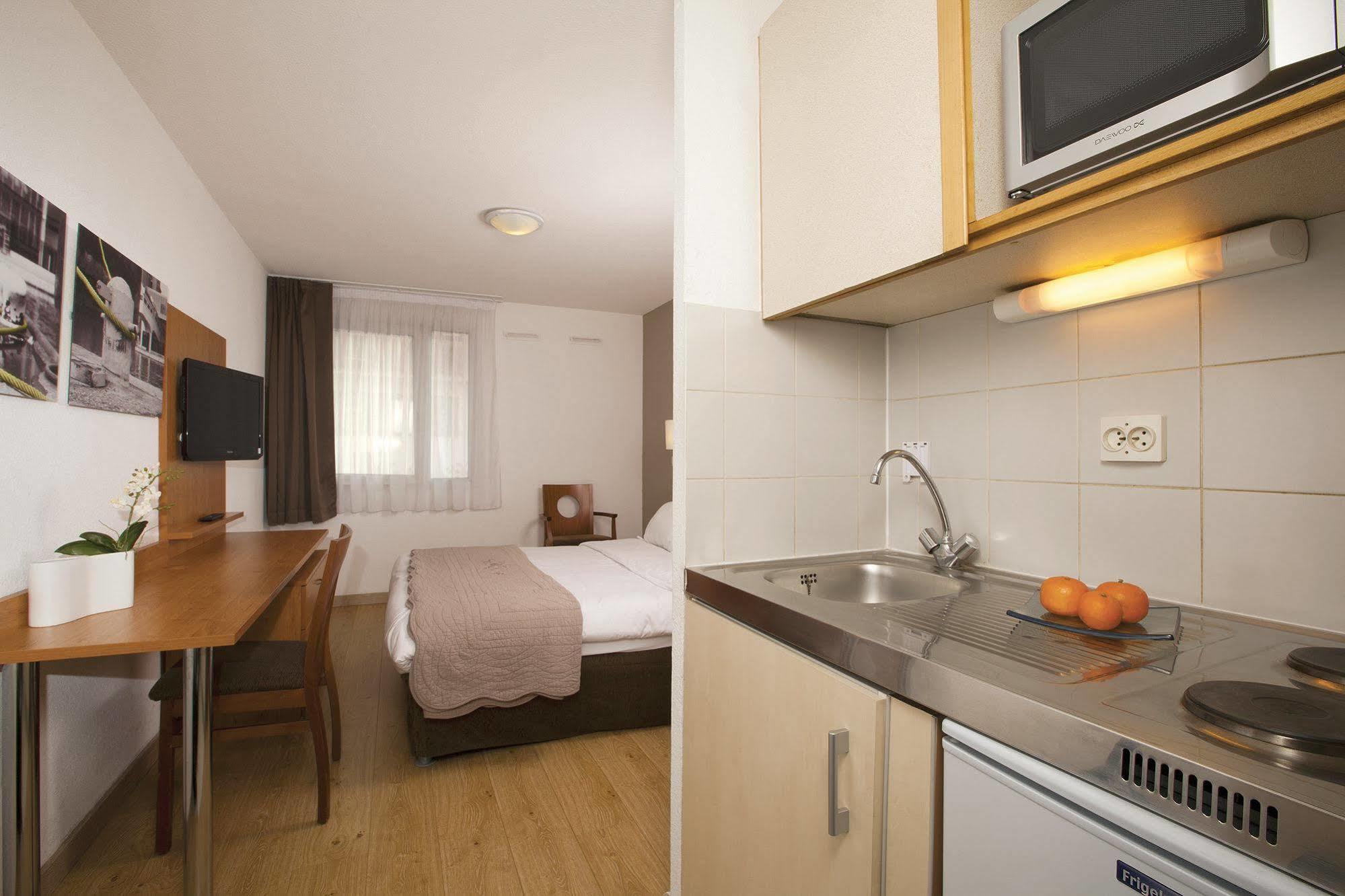 Sejours & Affaires Pantin Charles De Gaulle Aparthotel Εξωτερικό φωτογραφία